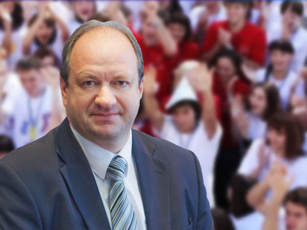 Поздравление Главы муниципального образования город Энгельс Сергея Горевского с Днем молодёжи